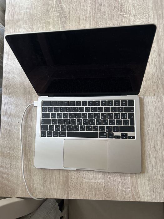 mac4 air 2025 года