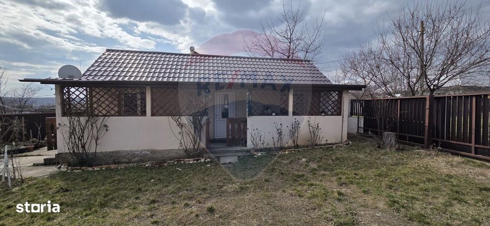 Casă / Vilă cu 4 camere de vânzare