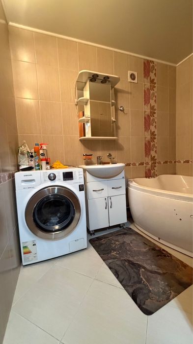 Продается 3-х комн.кв в районе Казиту.