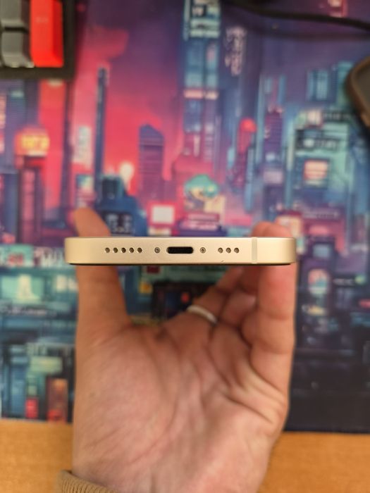 IPhone 13 128gb белый