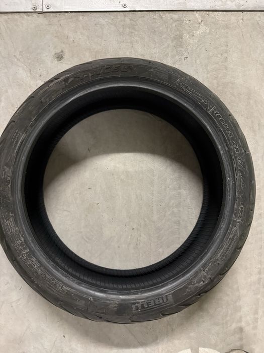 Гуми за мотор Pirelli