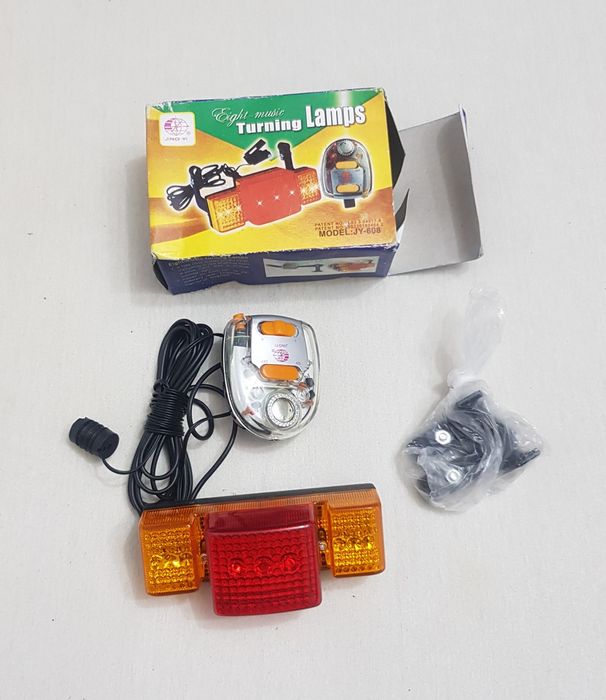 Alarma, sonerie bicicleta, moped cu semnalizare pe led, Noi in cutie