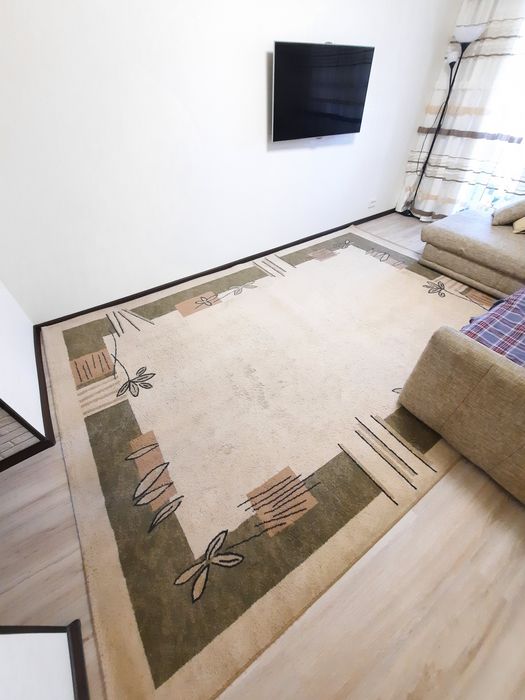 Продам ковер, размер 2.5×3.6