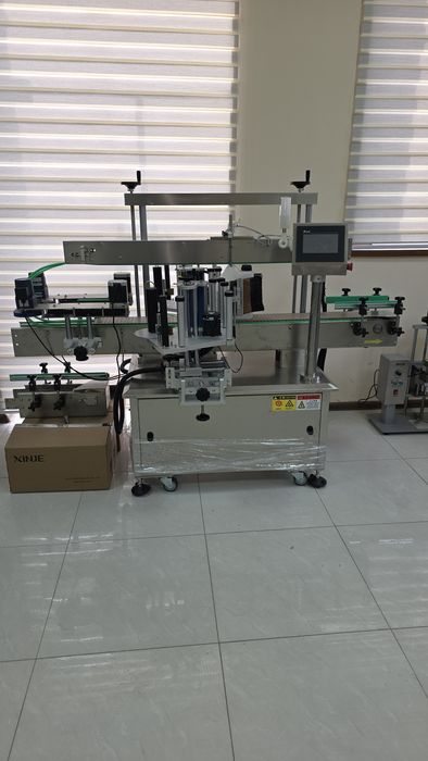 Двусторонний Этикетка клейущая машина. Самаклейка