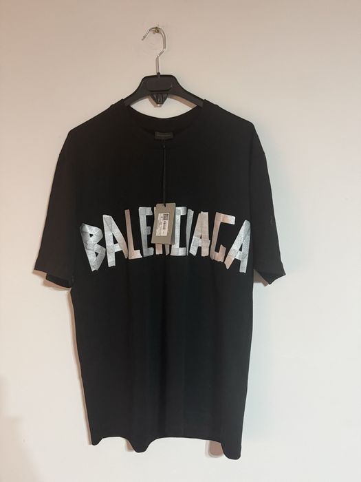 tricou balenciaga