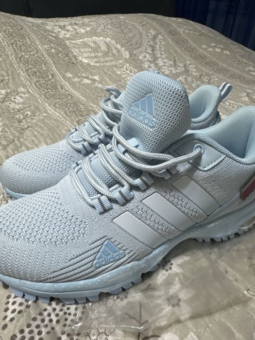 кроссовки женские