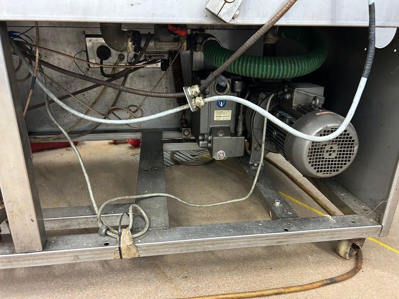 Вакуумная упаковочная машина Roschermatic VM 51/2