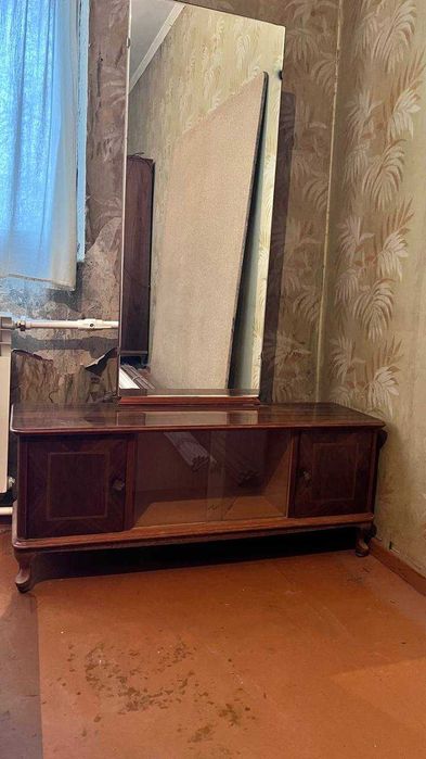 Продам спальный гарнитур (комплект)