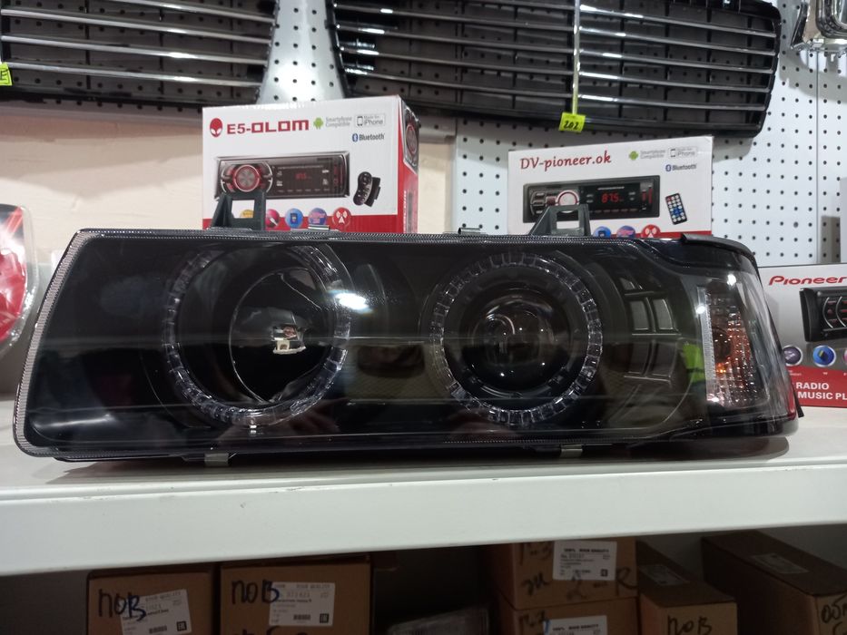 Фары БМВ Е-36 хрусталь комплект 2 штуки