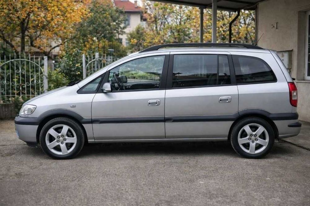 Продавам Opel Zafira, 1.8 бензин