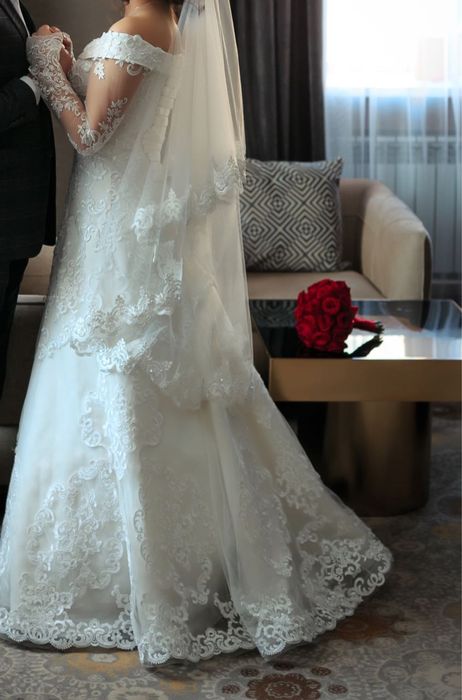 Свадебное платье