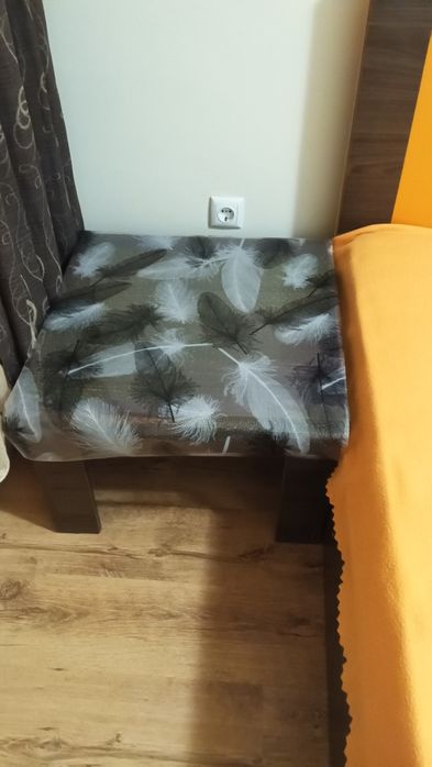 Единични мебели от дърво и дървесина