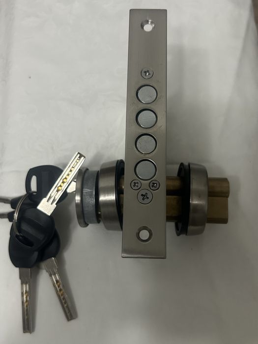 Замок для дверей