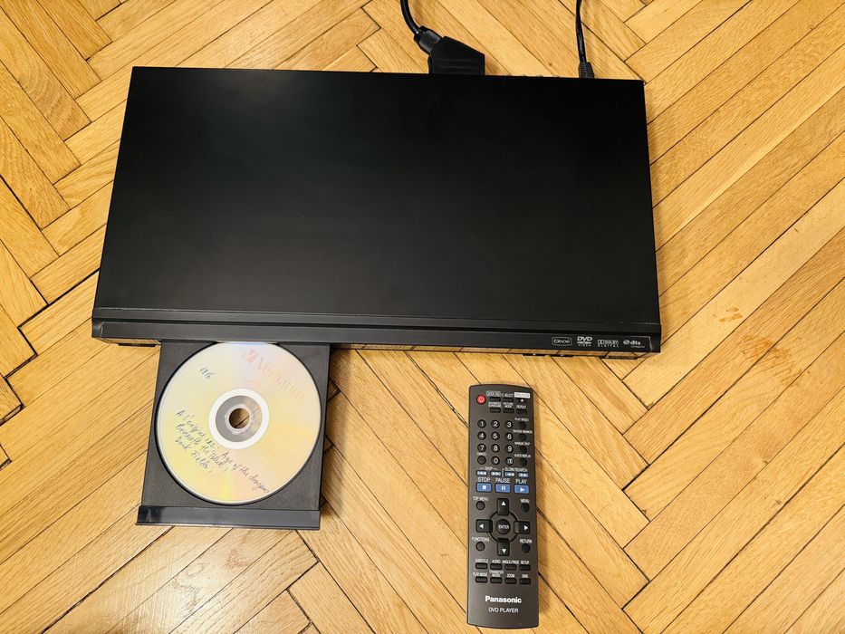DVD player Panasonic DVD-S33E-K
