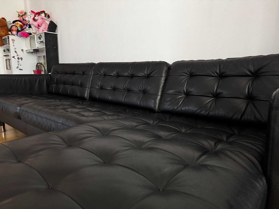 Canapea coltar piele naturala IKEA Landskrona in stare foarte buna, 4 locuri 280 lungime x 89 latime canapea x 158 latime sezlong