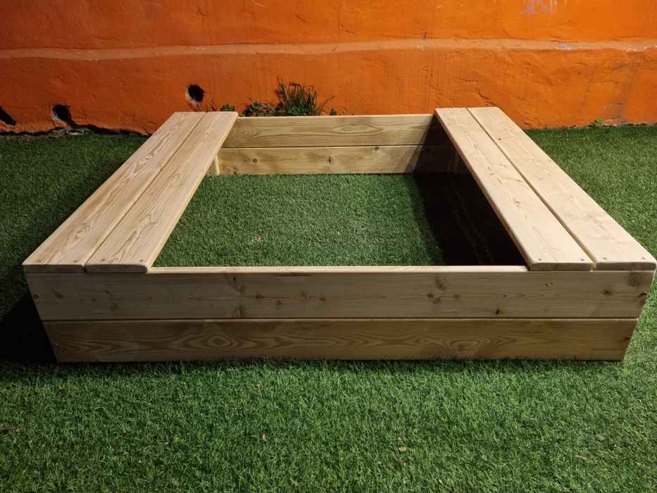 Песочница деревянная