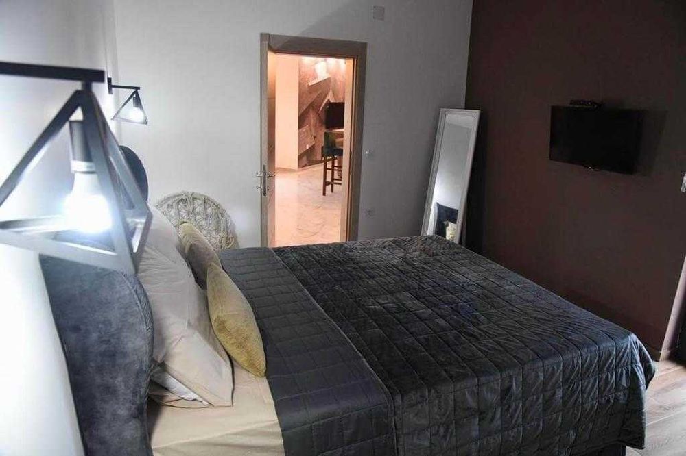 Дава се под наем Къща в Пловдив, Остромила - 280 кв.м за 612 € - Снимка #2