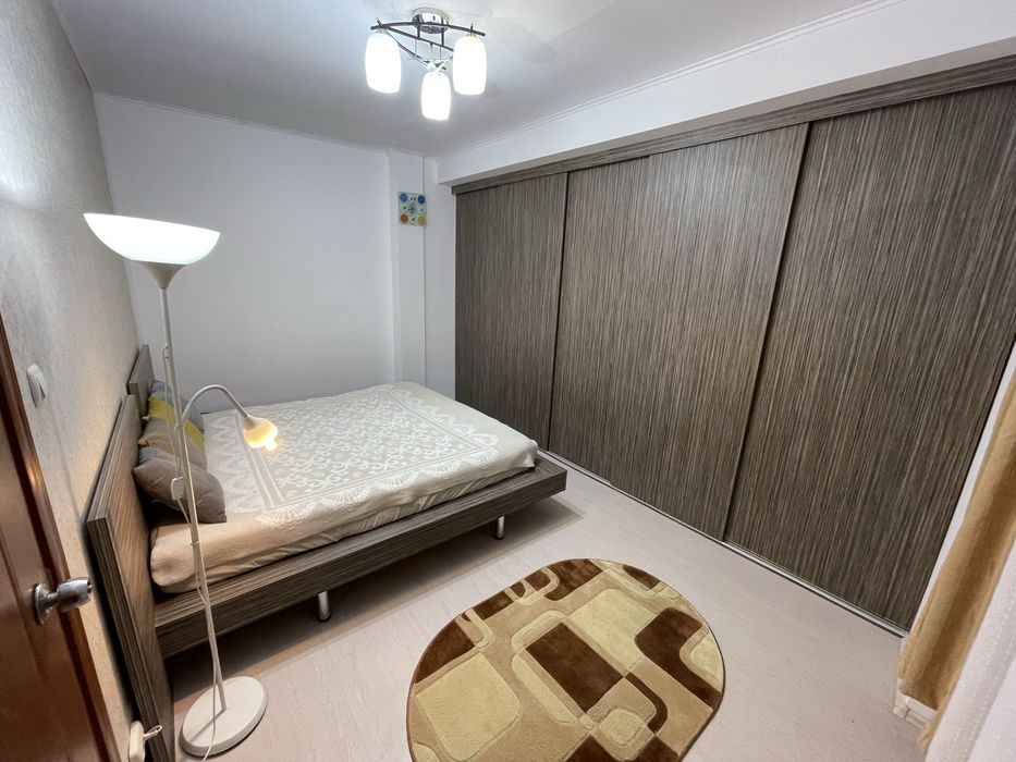 Vand apartament 2 camere Bdul Voluntari 93