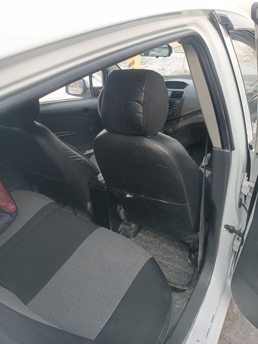 Spark Yili 2011 yurgani 493 ming