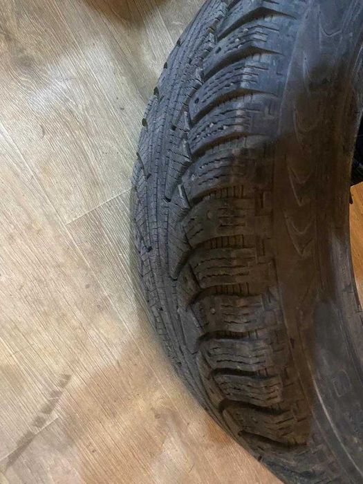 Продам зимние шины