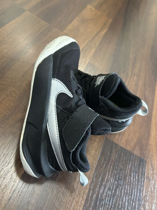 Pantofi sport baieti Nike marimea 28