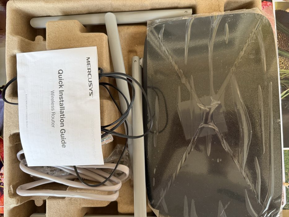 Продается роутер,практически новый,пользовались 2 месяца.300 тяс.сум