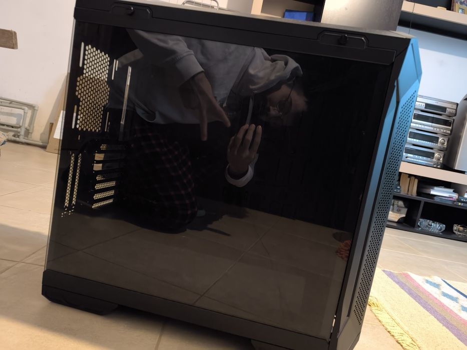 Компютърна кутия Asus TUF gt501 ( pc case )