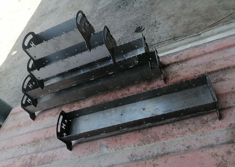 Shashlik uchun ko'ra . Mangal.