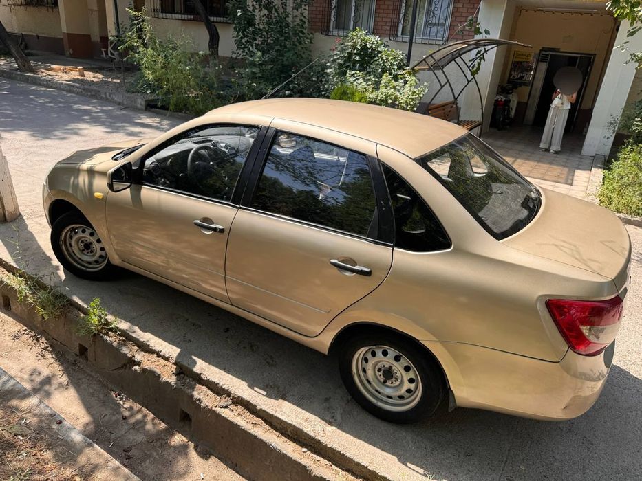 Lada Granta 2012, с кондиционером