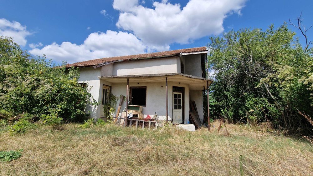 Продава се Къща в с. Бресте, Област Плевен - 128 кв.м за 160 €/кв.м - Снимка #2