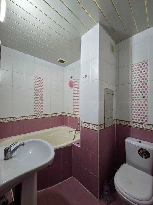 Продаётся 2-х комнатная квартира Юнусабад-13 2/1/5 Пустая ключи сразу