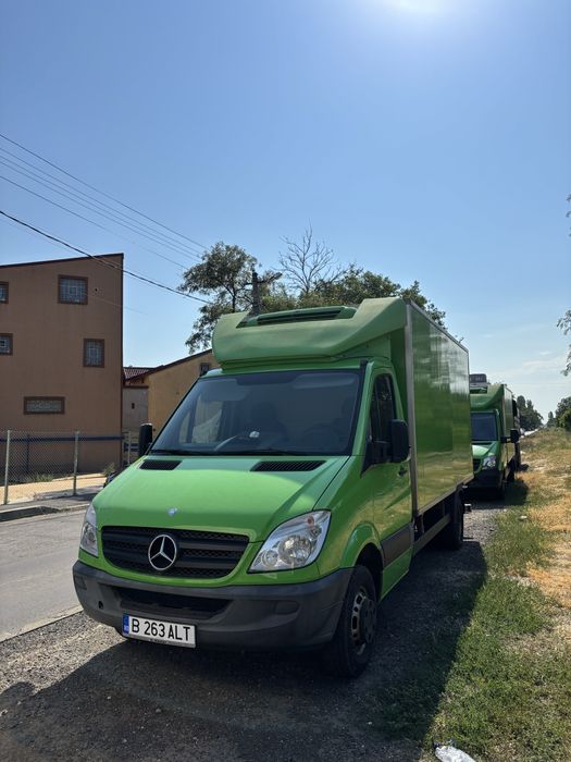 Mercedes Sprinter 516 frigorific cu lift