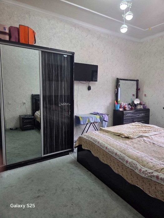 продаю дом в г Джизаке 5 соток.