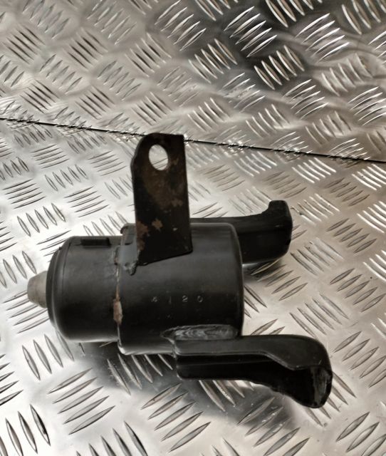 Suport / tampon motor  Lipsa cod Mazda 6 GG