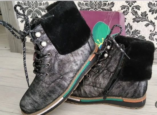 Продается новая детская обувь