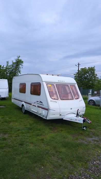 Rulota Swift 2003 (2zone) 4-5 persoane, Off Camping, Cabina dus, Boiler Gaz Truma, Baterie 12v, Inmatriculata Ro