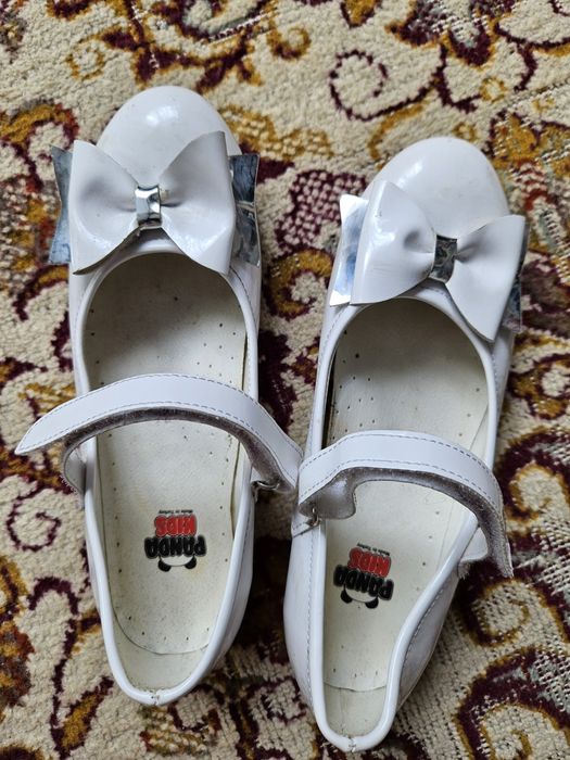 Продам туфельки для девочки