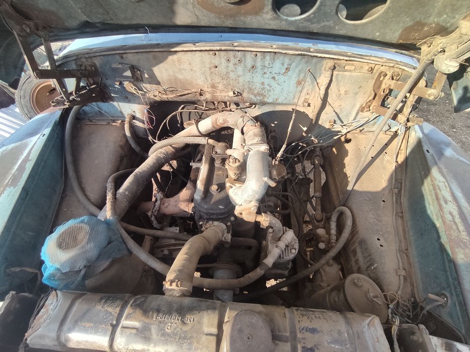 Продам зил130 бортовой