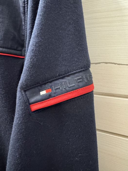 Vand geaca Tommy Hilfiger marimea M. Originala!