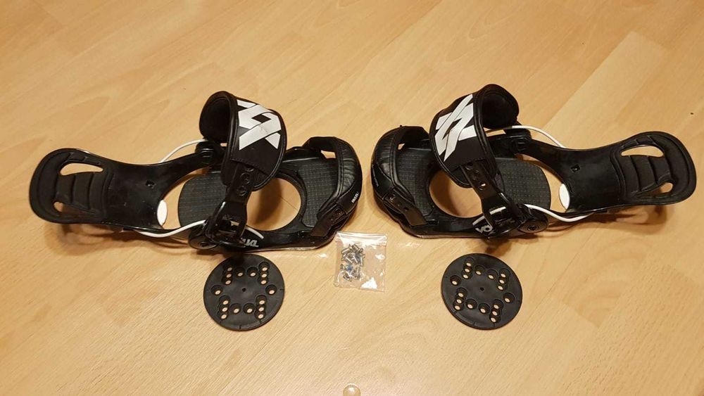 Booti 34-35 si legaturi Flow snowboard copii - stare foarte buna