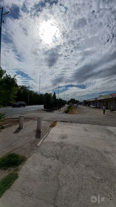 Avtosalon  uchin joy sotiladi