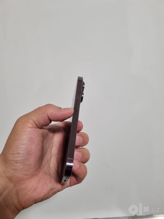 Iphone 14 pro purple