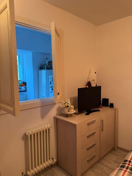 Inchiriez garsoniera cu terasa