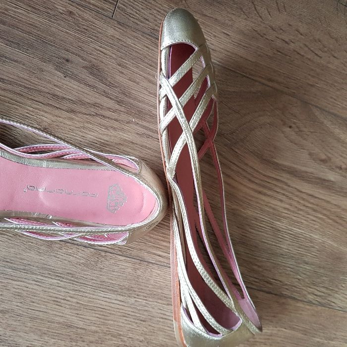 Нови златисти сандали / балерини Fornarina