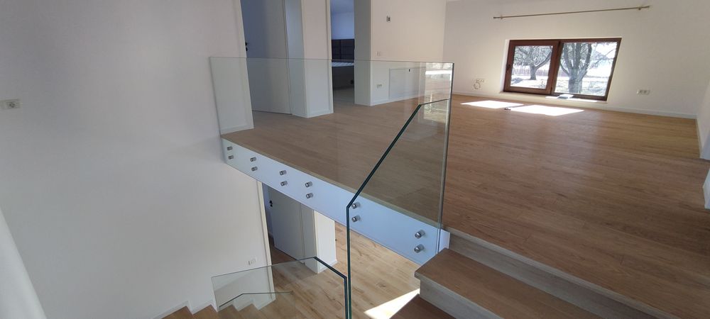 Cabine de dus si usi din sticla