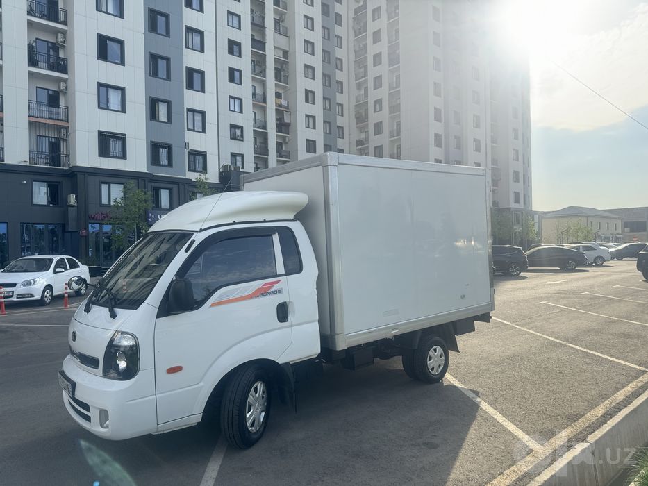 KIA BONGO 3  сотилади