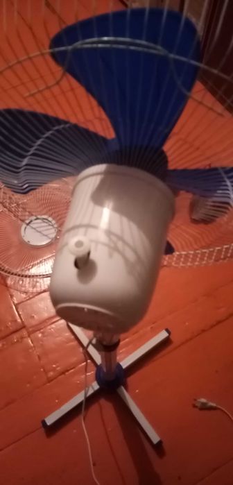 Вентилятор на запчасти (не рабочий)