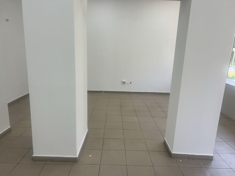 Spatiu comercial