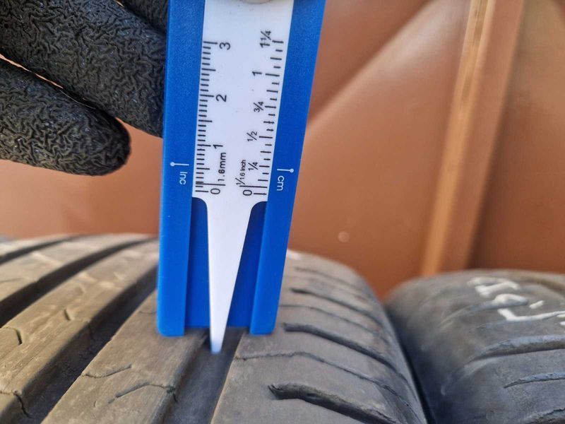 4 Continental R17 215/60
летни гуми 
DOT0419