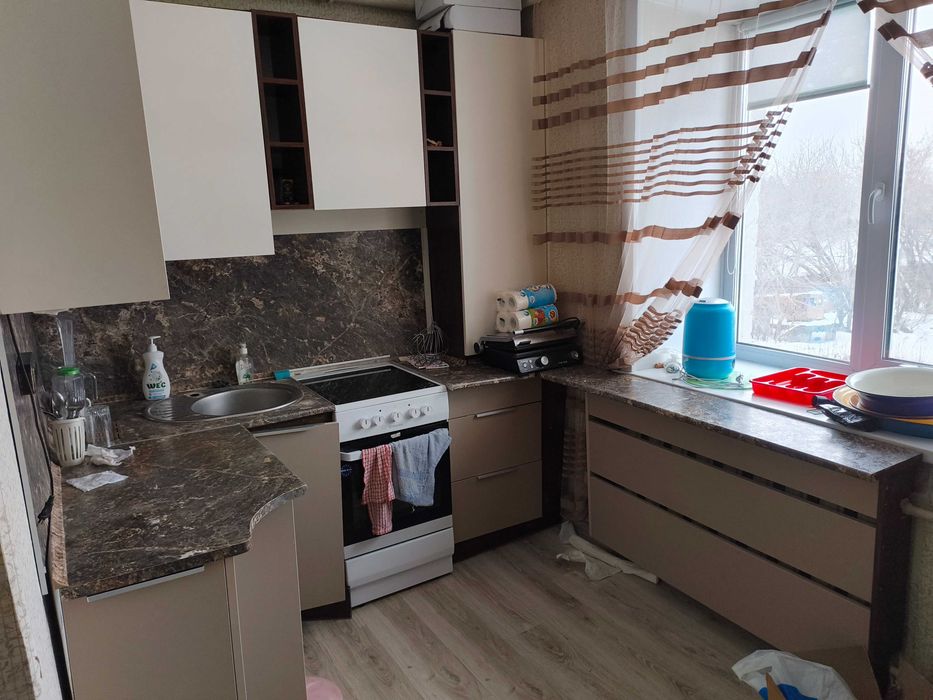 Продаётся кухонный гарнитур